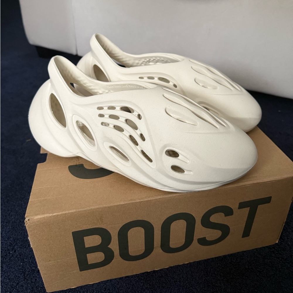 Yeezy Cream Foam Runner Sneakers